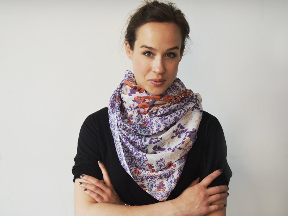 KAVI Schal