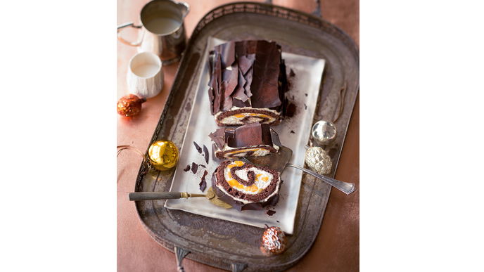 Schoko-Rolle mit Mango-Mascarpone-Creme
