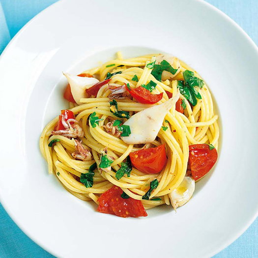 Spaghetti mit Calamaretti und Kirschtomaten von Cornelia Poletto