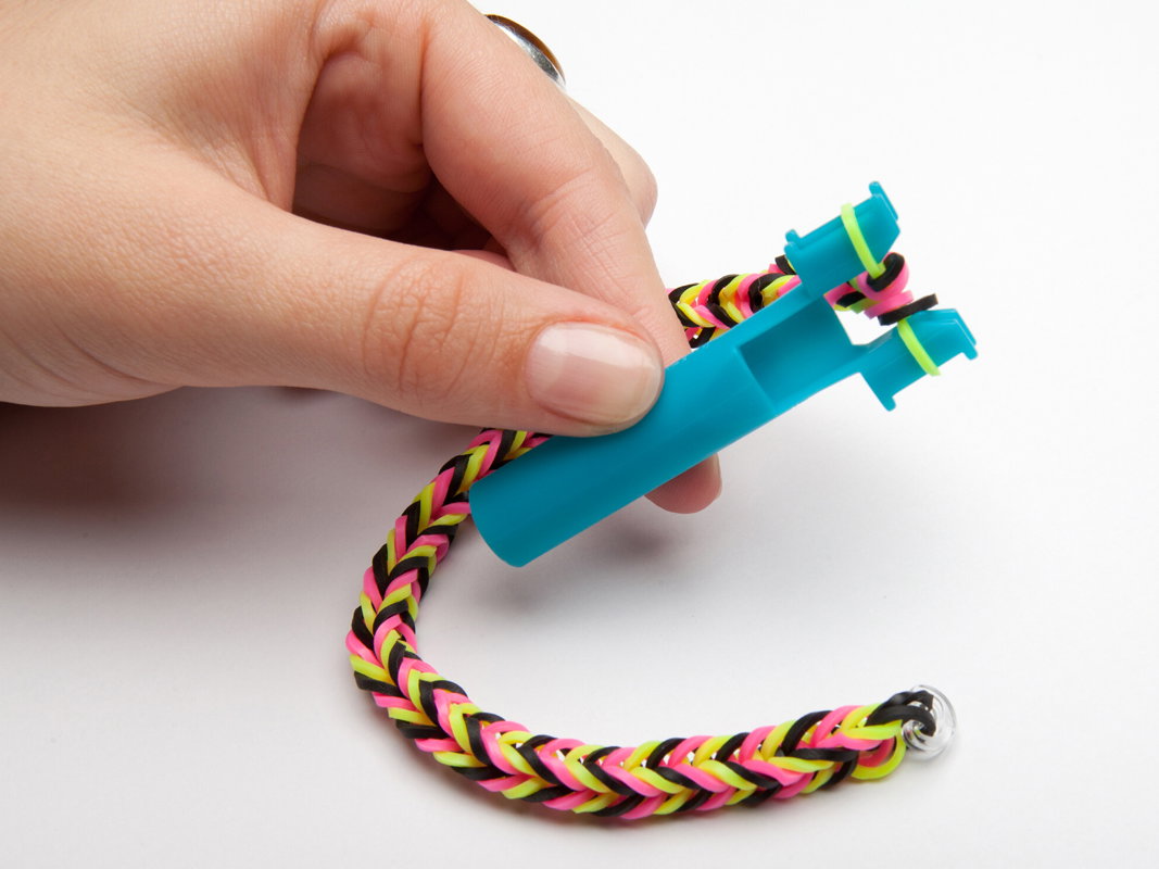 Step 13 Loom-Armband