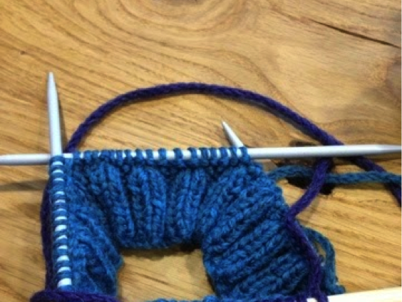 Step 9 Strickanleitung Ringelmütze