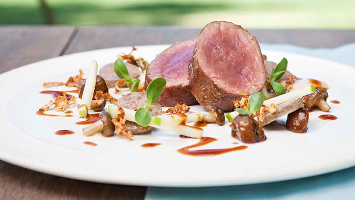 Straußenfilet mit Apfel-Sellerie-Püree