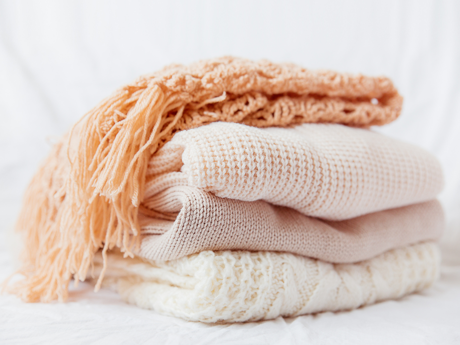 Strickteile gestapelt