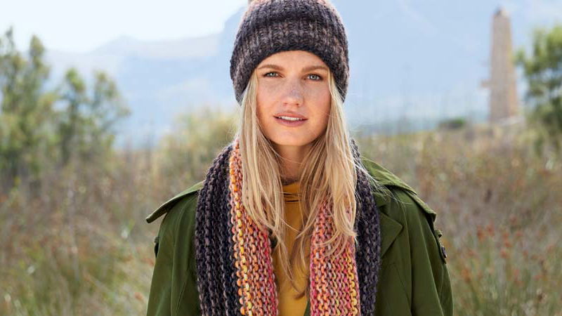 Stylishe Mütze und Schal jetzt selberstricken