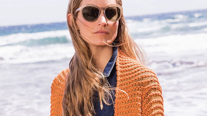 Strickanleitung für die hummerfarbene Strickjacke - perfekt für Boho-Kleider, Jeans & Co.