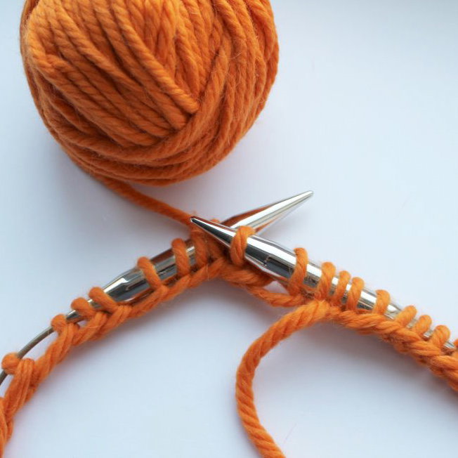 Strickanleitung Loop Maschen zur Runde schließen