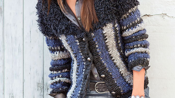 Trendige Cape-Jacke zum Selberstricken 