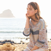 Wunderschöner Strickpulli im Muster- und Materialmix zum Selberstricken