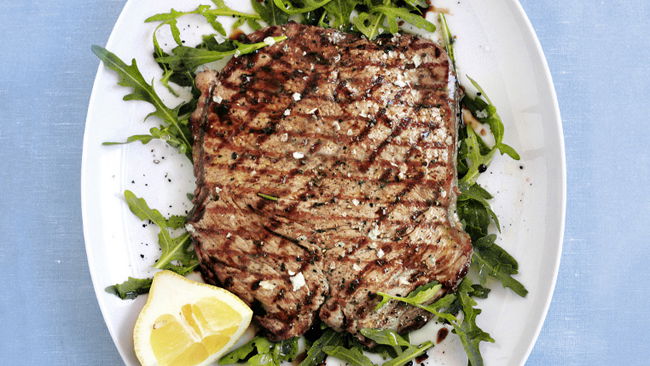 Tagliata vom Rind auf Rucola
