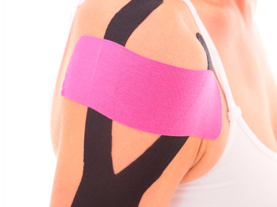 Arm wurde mit Tape behandelt