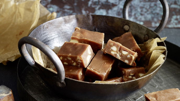 Vollmilch-Erdnuss-Fudge