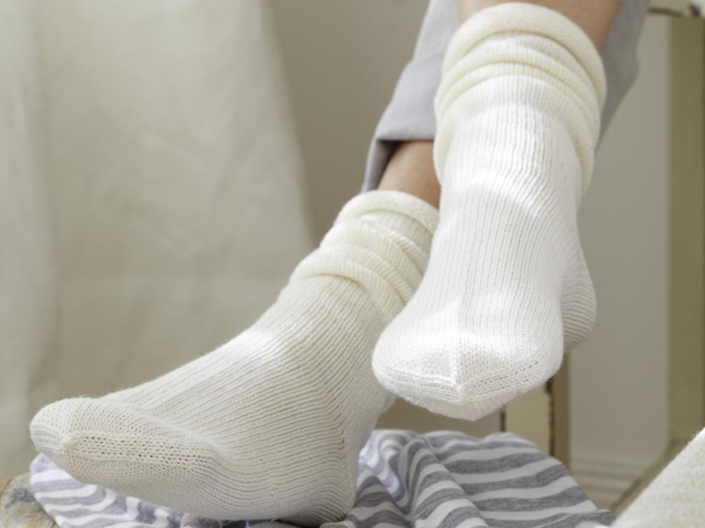 Weiße Sommersocken