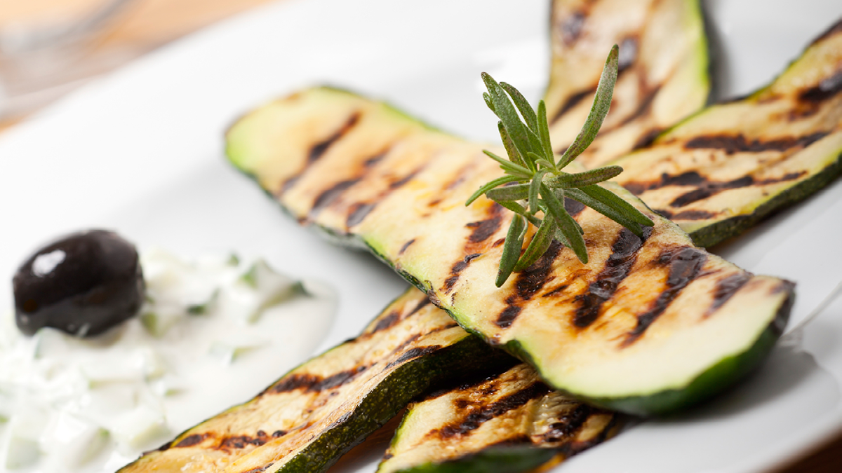 Rezept für saftig gegrillte Zucchini