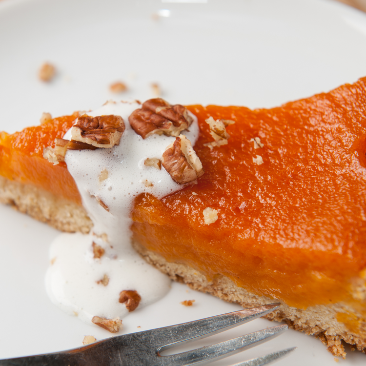 Süßkartoffelkuchen orange und vegan