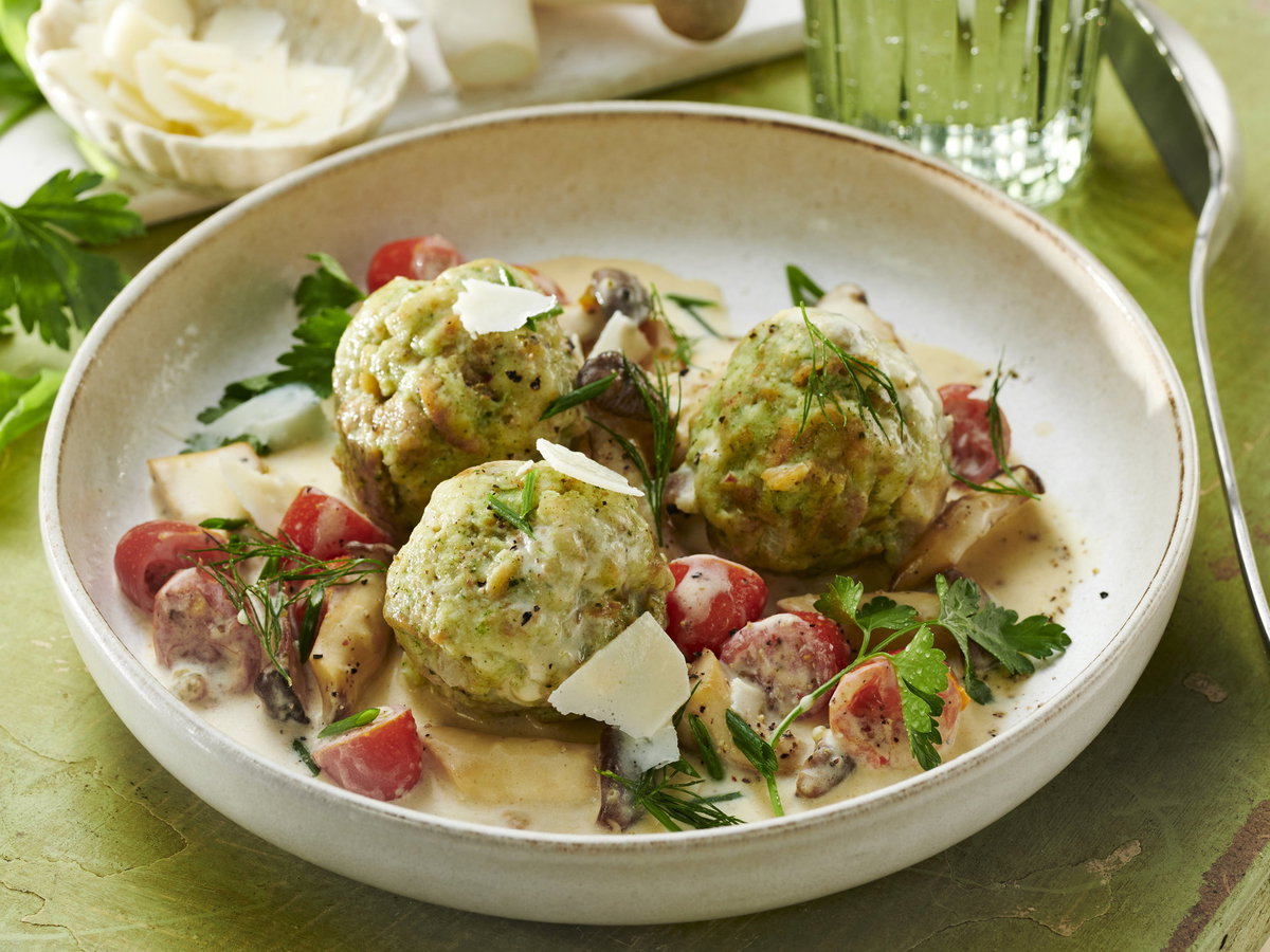 Kräuterknödel