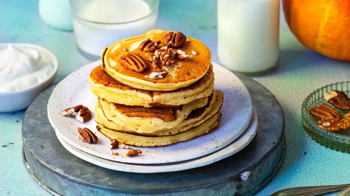 Rezept für Kürbis-Pancakes mit Pekannusskernen