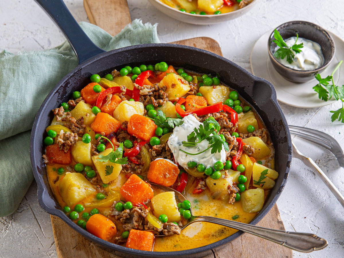 Hackfleisch-One Pot mit buntem Gemüse