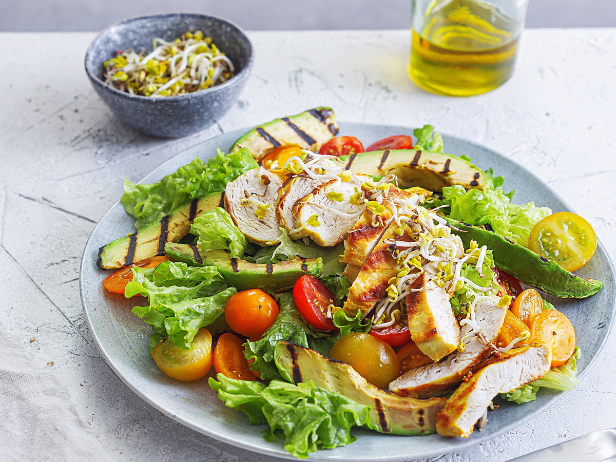 Avocado-Hähnchen-Salat