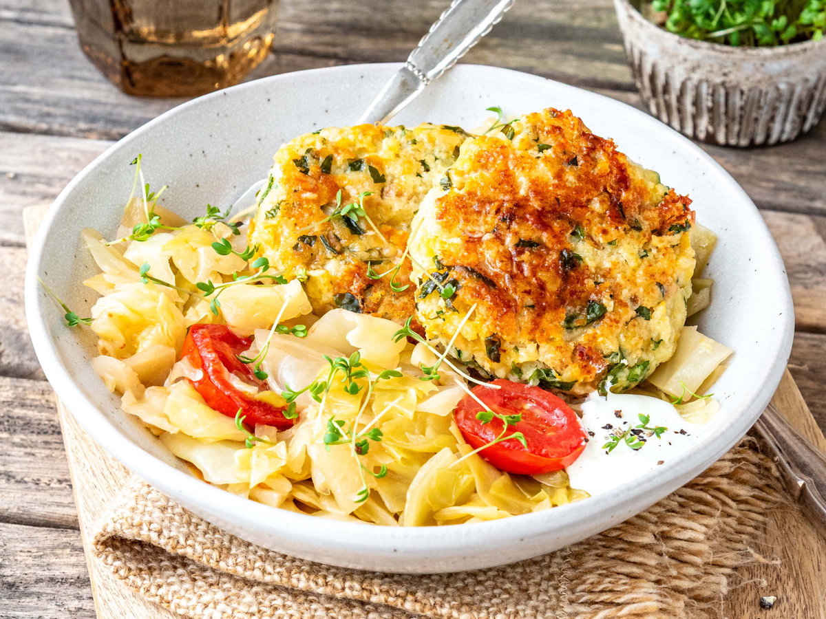 Kaspressknödel mit Spitzkohl