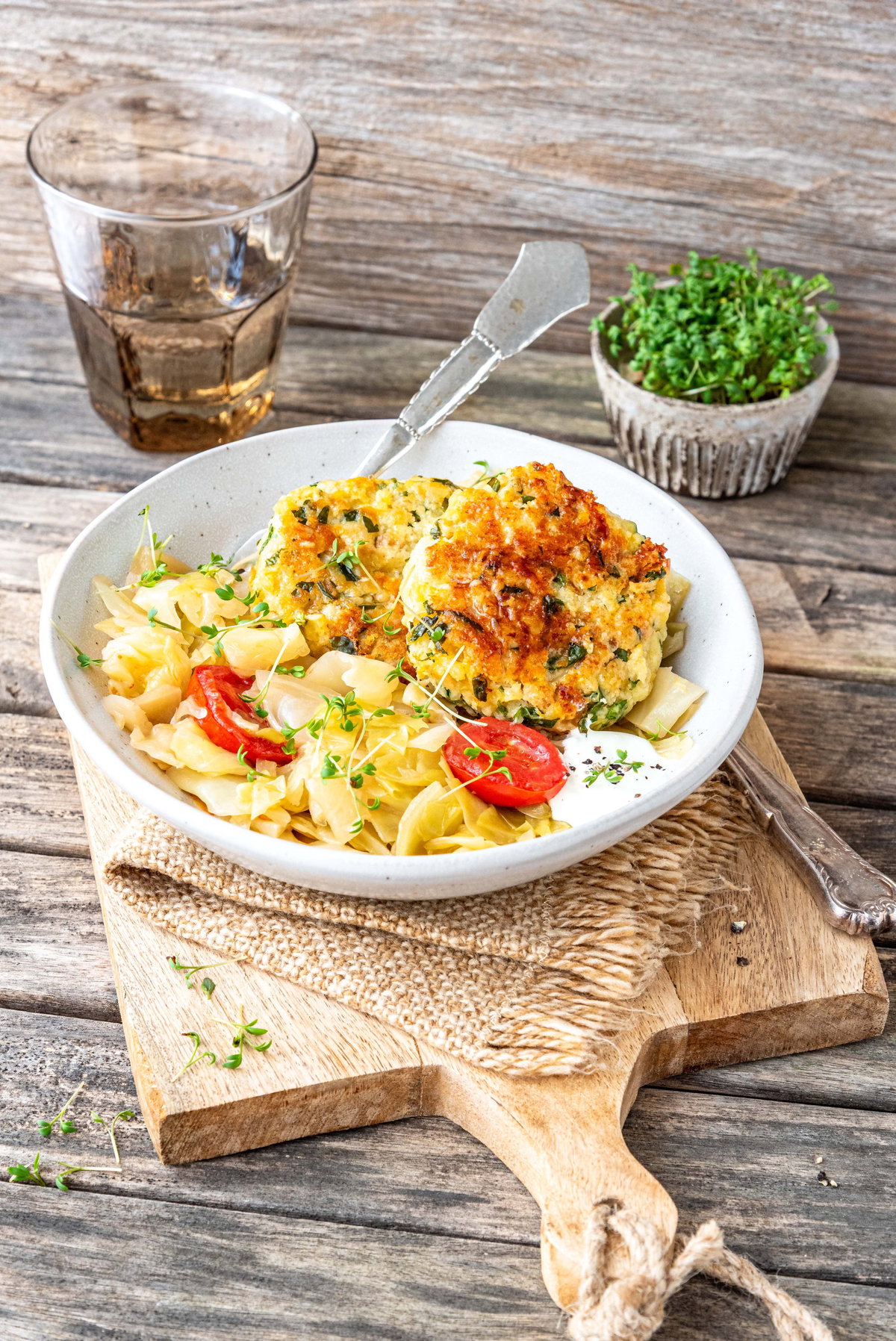 Kaspressknödel mit Spitzkohl