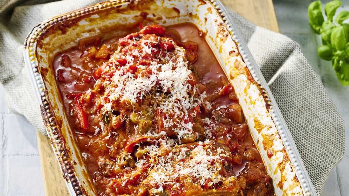 Rouladen-Auflauf mit Tomaten-Gemüse-Sauce