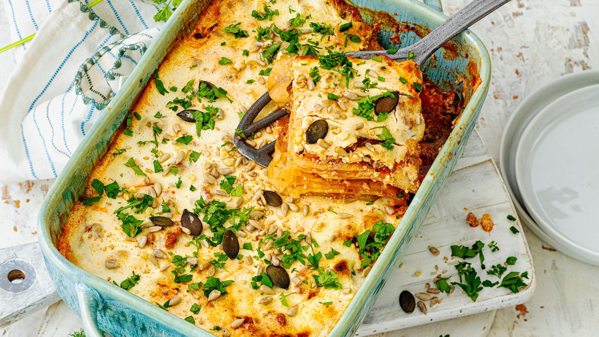 Hackfleisch-Kohlrabi-Lasagne: Low Carb und unter 400 Kalorien pro Stück