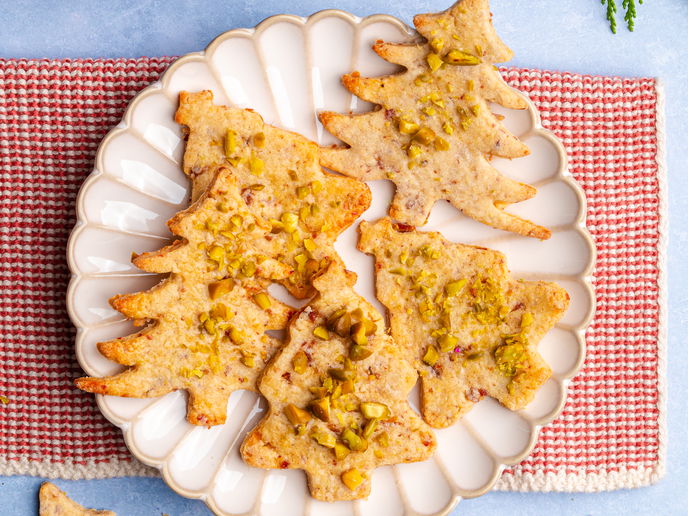 Pistazien-Tannenbäumchen mit Limette: Das geniale & zuckerfreie Rezept für den Weihnachtsteller
