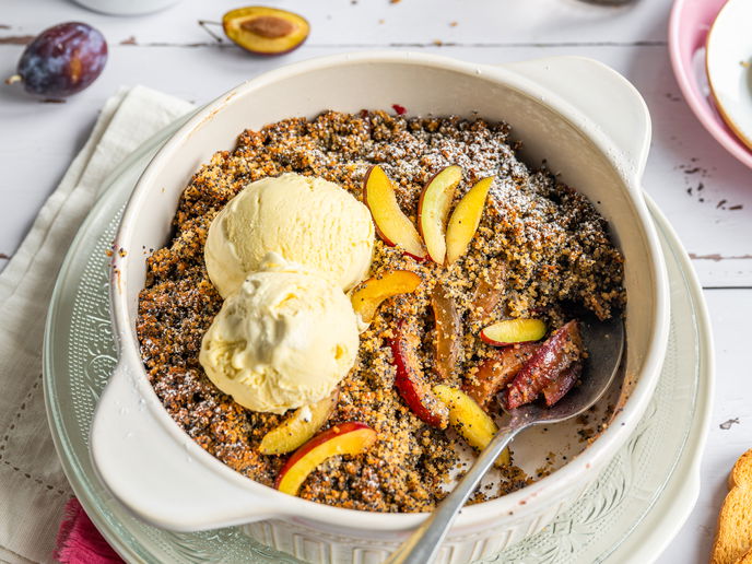 Zwetschgen-Crumble mit Mohn: Das leckerste Dessert für den goldenen Herbst